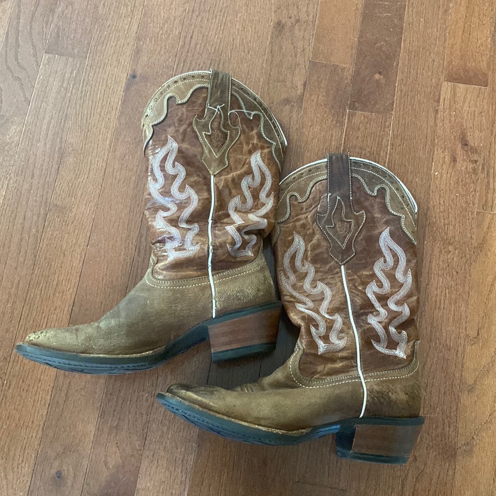 Womens Ariat Cowboy boots